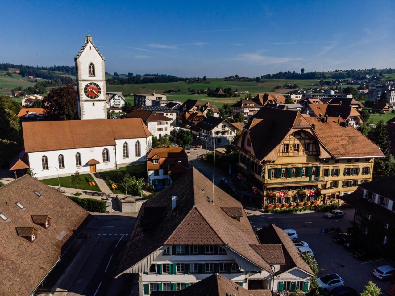 Hotel Baeren Sumiswald Экстерьер фото